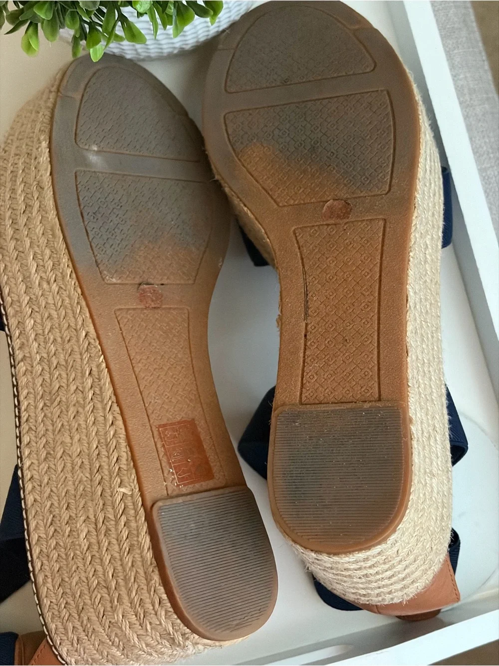 Tory Burch Navy Elastic Crisscross Espadrille Sandals size 10